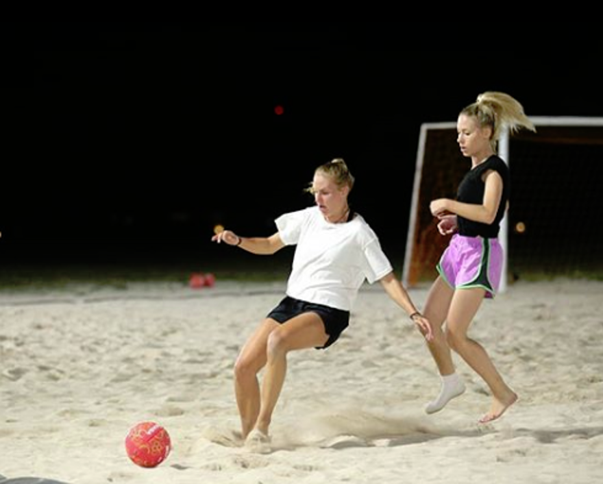 Survivor Türkiye-Yunanistan (Birleşme Haftası) ödüllü futbol maçı ve Anlat Bakalım oyunu 3