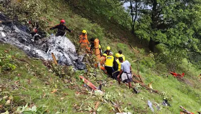 Hindistan'da bu kez de helikopter düştü! Kayıp 6 kişi aranıyor