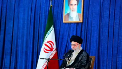 Hamaney'in ofisinden eski bakanın mektubuna yanıt: "İsrail gücünü abartıyor"