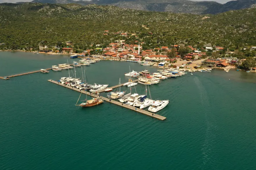 Kekova tarihinin en sessiz dönemini yaşıyor 11