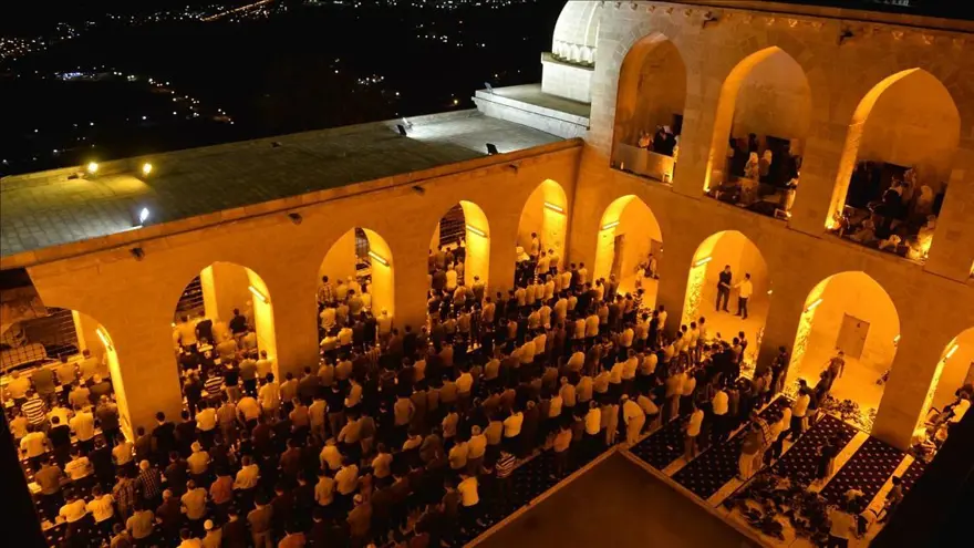 KADİR GECESİ NAMAZI NASIL KILINIR? 1