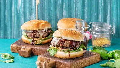 Hamburgerin A-B-C’si (Hamburgerin tarihi ve kökeni)