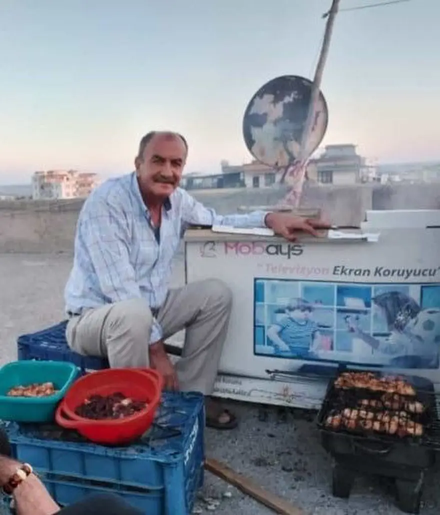 Diyarbakır'da milyonluk soygun | Sevgilisiyle birlikte dedesini soydu: Merdivenden itilen yaşlı adam öldü Diyarbakır'da milyonluk soygun | Sevgilisiyle birlikte dedesini soydu: Merdivenden itilen yaşlı adam öldü