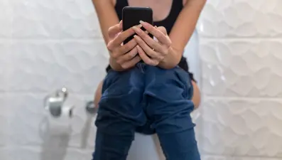 Tuvalete telefonla giriyor musunuz? Korkunç gerçek