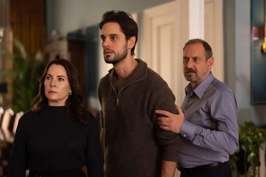 NAZ İLE KADİR HASTANEDE 3