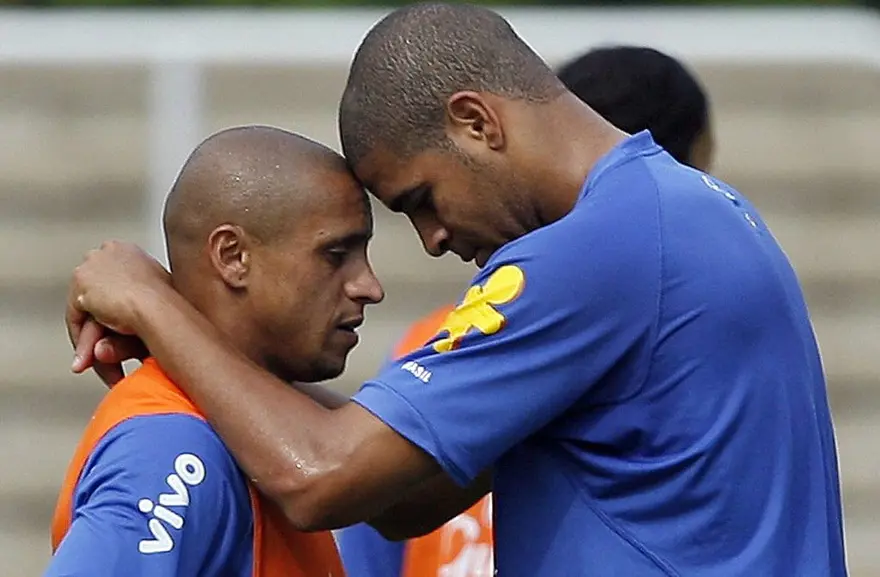 Efsane futbolcu Roberto Carlos yedinci eşinde de boşanıyor: Evsiz kaldı, tesislerde yatıyor 2