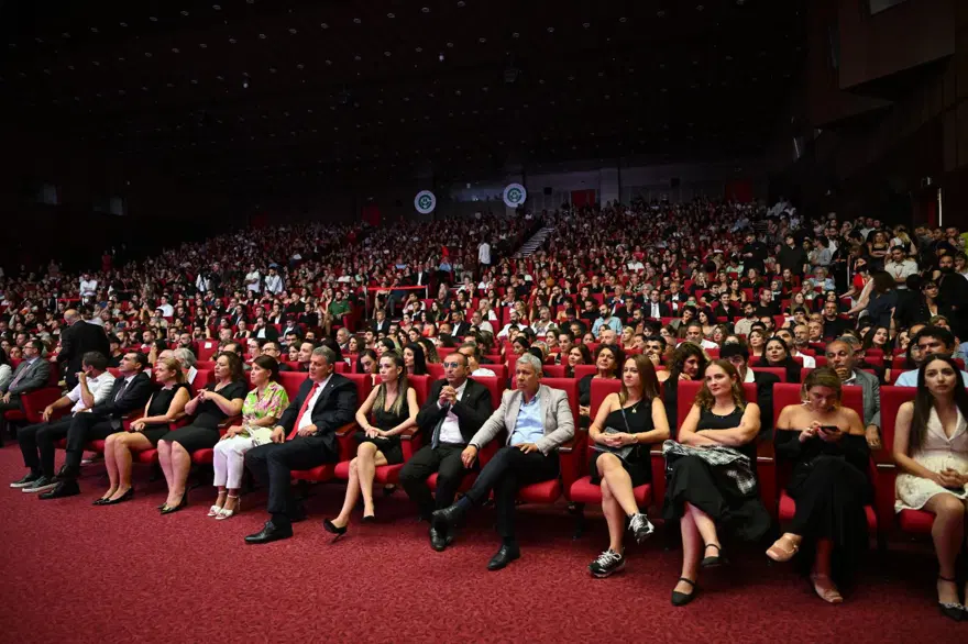 Altın Koza Film Festivali ödülleri sahiplerini buldu 28 Altın Koza Film Festivali ödülleri sahiplerini buldu 28