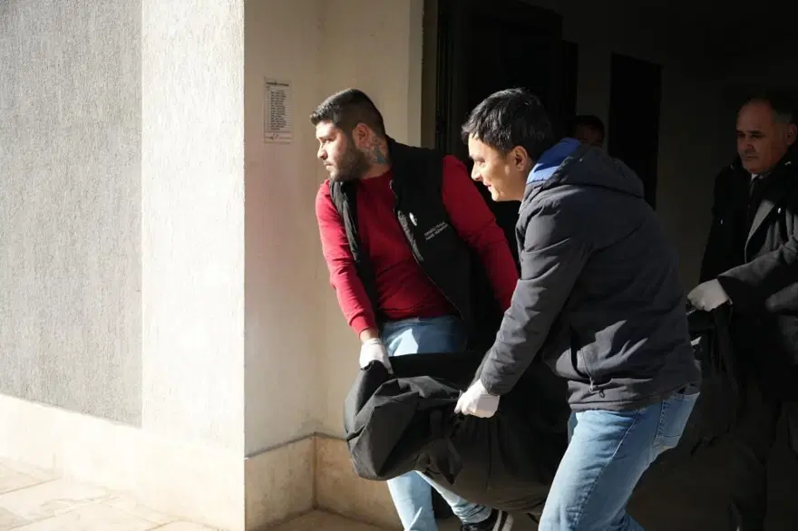 Müdür yardımcısı boğazı kesilmiş halde bulundu 3 Müdür yardımcısı boğazı kesilmiş halde bulundu 3