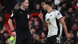 İngiltere'de Fulham'ın yıldızı Mitrovic'e 8 maç men cezası