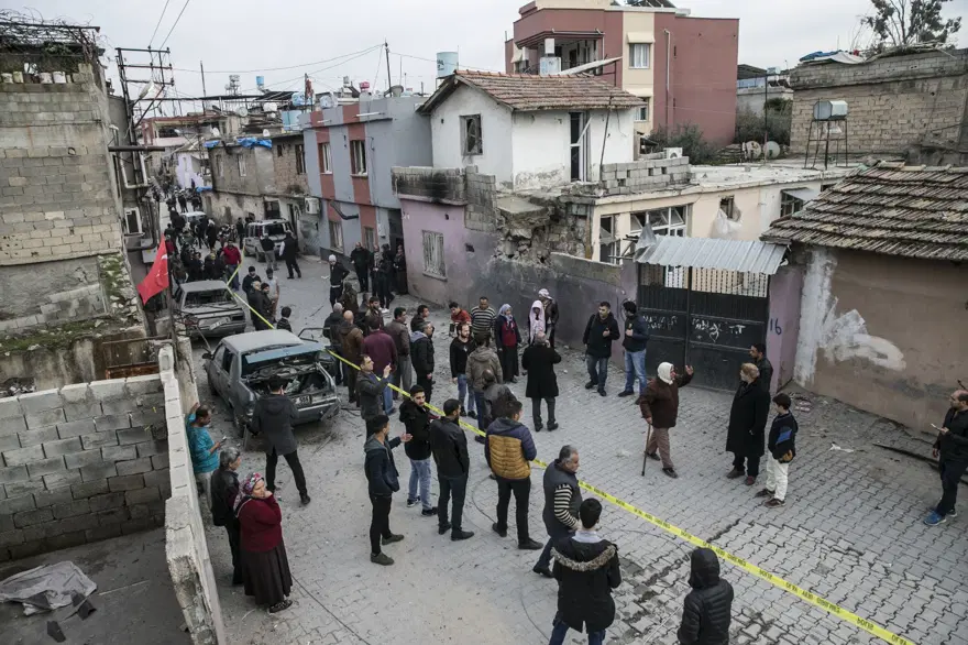 Reyhanlı ve Kilis'e roket mermileri atıldı 36