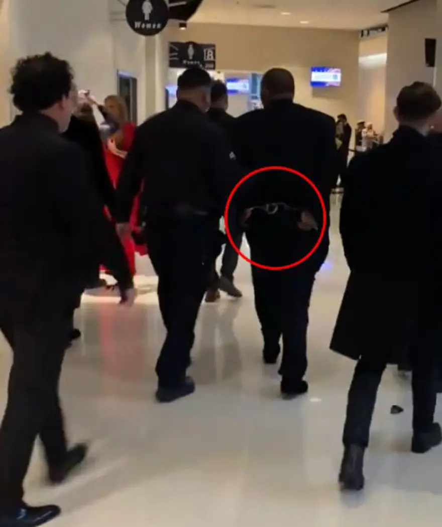 Grammy'de 3 ödül aldı, tören sonrası tutuklandı 1