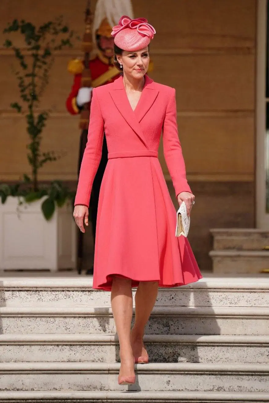 Kraliçe'nin Bahçe Partisi'nde ev sahibi Kate Middleton 8 Kraliçe'nin Bahçe Partisi'nde ev sahibi Kate Middleton 8