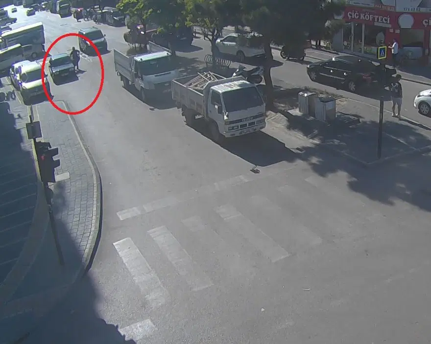 Mini etek giyiyor diye eşini bacaklarından vurdu: 2'nci duruşmada tahliye oldu 