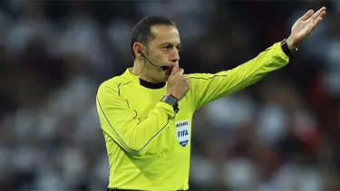 Cüneyt Çakır'a 57 bin 500 euro ayakbastı ücreti (Dünya Kupası için)