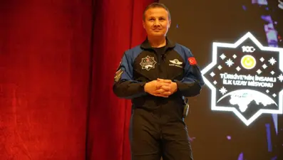 Alper Gezeravcı'dan uzay açıklaması: "Uzay çöplüğüne vesile olan pek çok uzay aracı var"