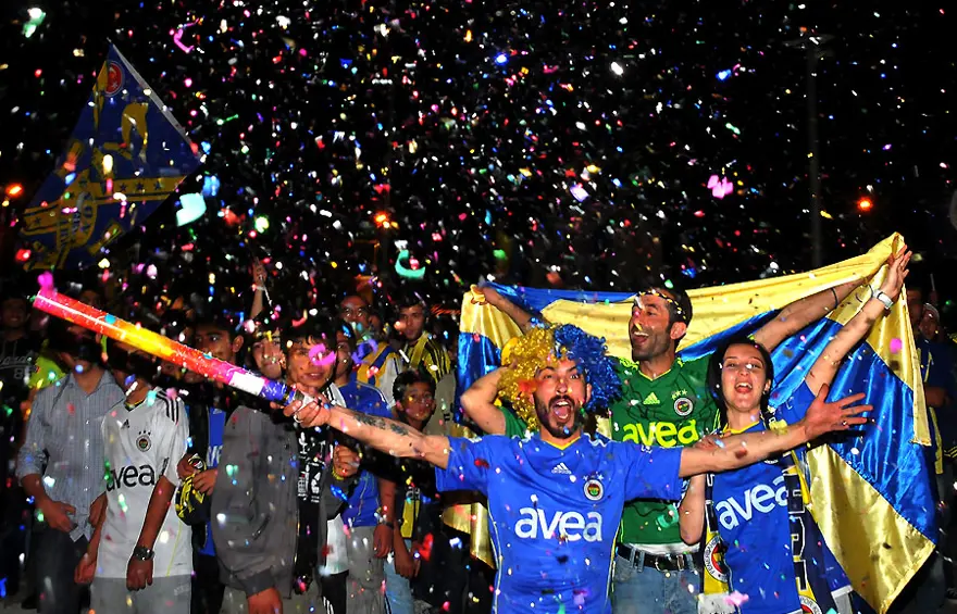 Her yer sarı lacivert 9