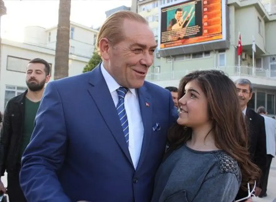 Atatürk'e benzerliğiyle dikkat çeken Göksel Kaya'ya eşinden dayak: 'Geber' dedi, yumruk ve tekme attı 1