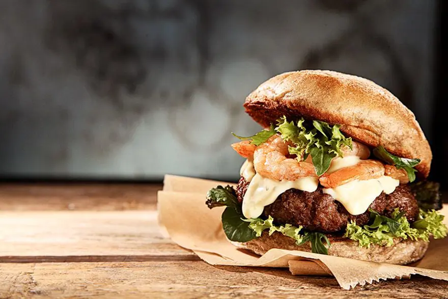 hamburger, hamburgerin tarihi, tatar bifteği, hamburg bifteği, hamburger köftesi, hamburgerin tarihi, hamburgerin kökeni, Amerika'nın ilk hamburgeri , iyi bir hamburger köftesi nasıl olmalı, 2