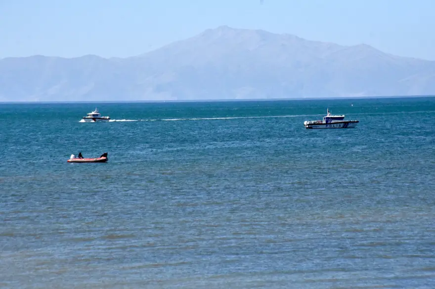 Üniversiteli Rojin nerede? Cep telefonu ve kulaklığıbulundu, genç kızdan haber yok 5