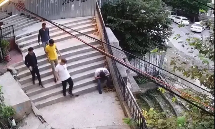 İstanbul'da bilgisayar mühendisine 'sahte' polis gasbı 2 İstanbul'da bilgisayar mühendisine 'sahte' polis gasbı 2