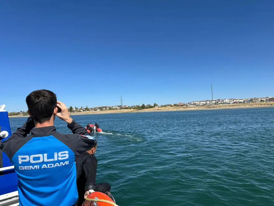 CEP TELEFONU VE KULAKLIĞI BULUNDU 2