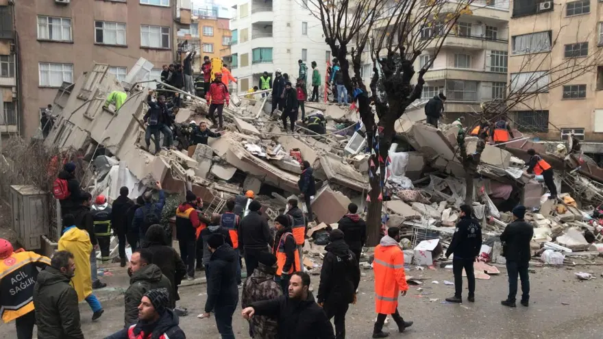 Peş peşe depremler ne anlama geliyor? En az bir yıl devam edebilir 
