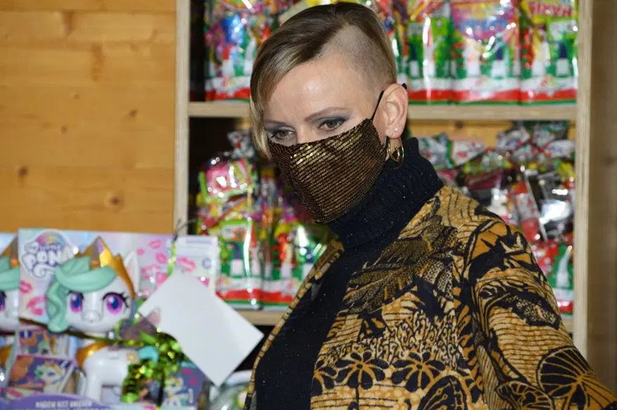 Prenses Charlene sonunda ailesiyle buluştu 4