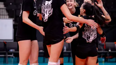 Eczacıbaşı yeni evinde ilk maçına çıkıyor