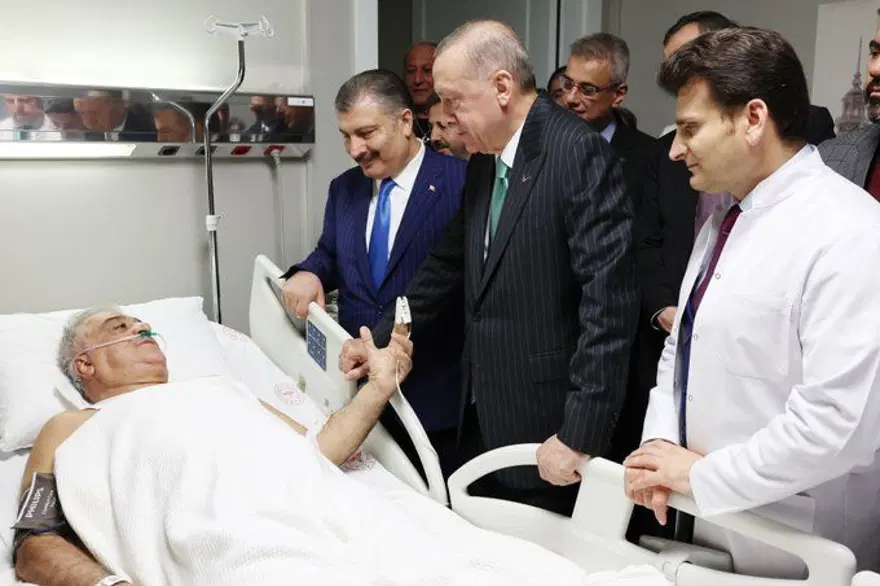ERDOĞAN'DAN YILDIRIM'A HASTANE ZİYARETİ 5
