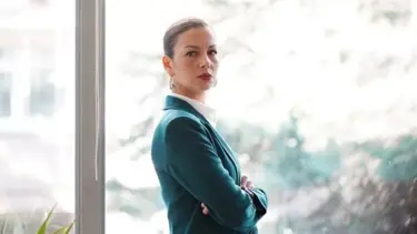 Defne Kayalar Savcı İclal karakteriyle Yargı'da (Defne Kayalar kimdir?)
