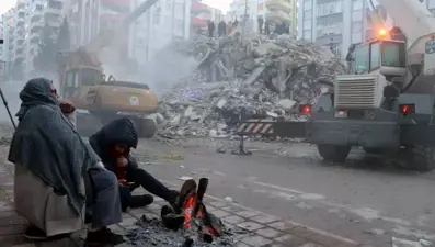 İki belediye başkanı hakkında deprem soruşturması izni