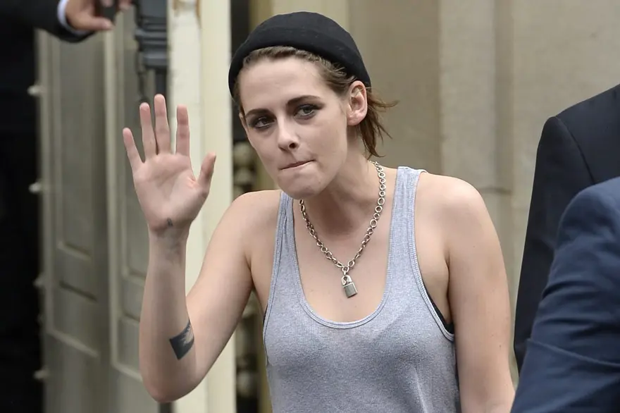 10) Kristen Stewart 1