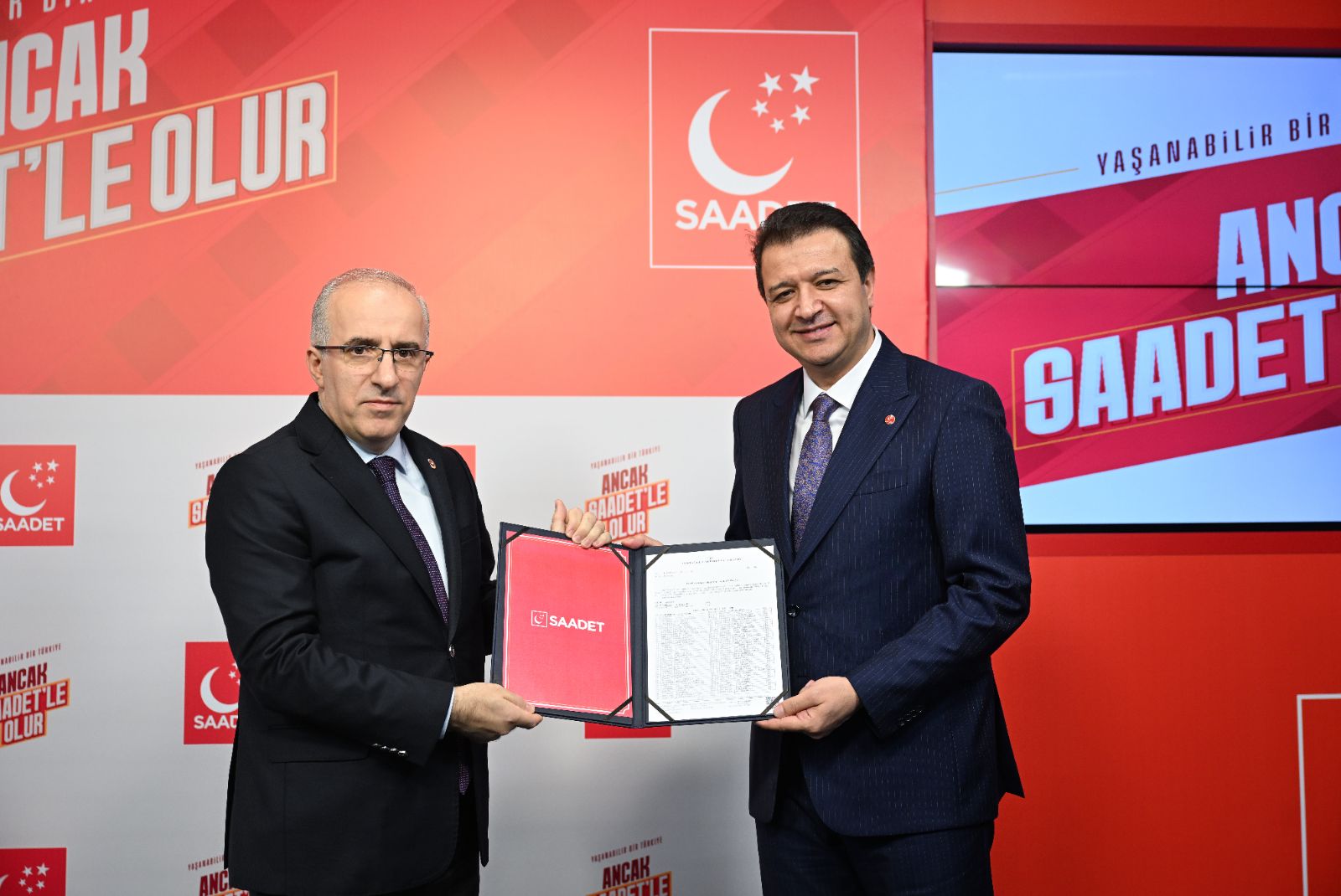 Saadet Partisi Genel Başkanı Mahmut Arıkan, mazbatasını aldı