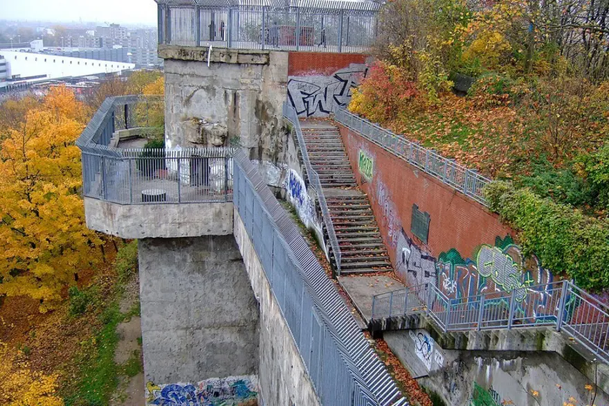 Hitler'in uçaksavar kuleleri 12