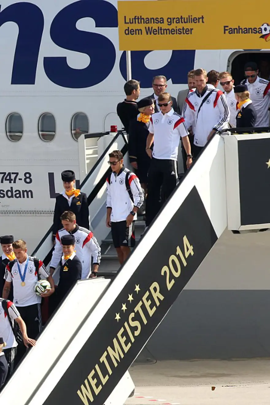 Almanya'ya coşkulu karşılama 23