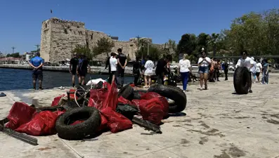 Denizden çıkanlar şaşırttı: Perde kornişi, merdiven ve kamyon lastiği...