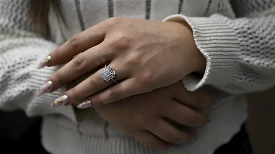 Sevgililer Günü mesajları ve 14 Şubat Sevgililer Günü'ne özel sözler: Hediye yanına Sevgililer Günü notları 4