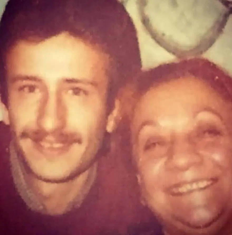 Usta oyuncu Naşit Özcan son yolculuğuna uğurlandı 9 Usta oyuncu Naşit Özcan son yolculuğuna uğurlandı 9