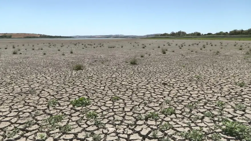 "ÖNCEDEN BURADA PİKNİK YAPILIR BALIK TUTULURDU" 4