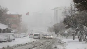 11 kente turuncu, 13 kente sarı kodlu uyarı: 3 gün kar yağacak! (İstanbul, Ankara, İzmir hava durumu)