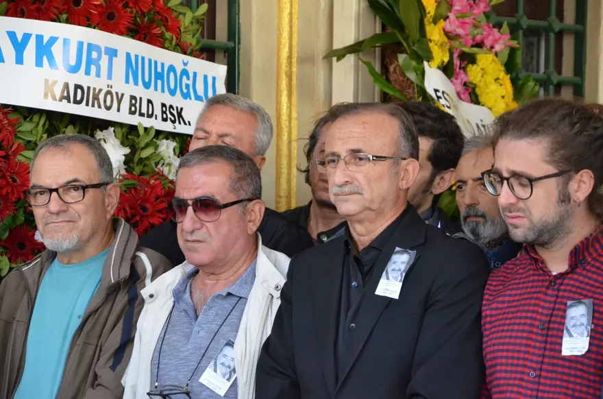 Ünlü oyuncu Yıldırım Öcek son yolculuğuna uğurlandı 7