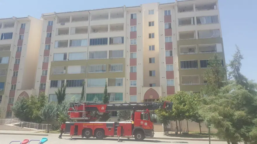 Kapısının önüne 10 gündür çöp koymayınca evine çilingirle girildi Kapısının önüne 10 gündür çöp koymayınca evine çilingirle girildi