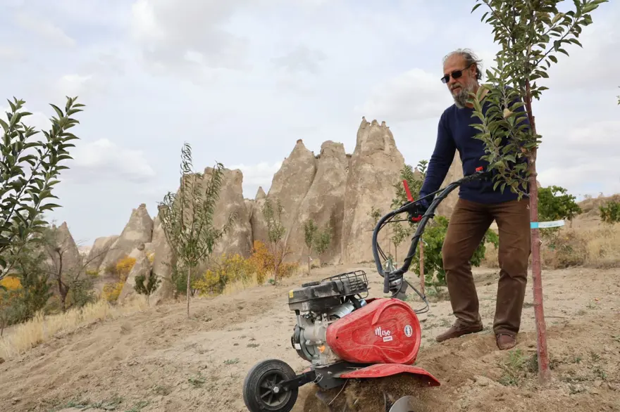 Eşiyle birlikte el ele verdi: Özenle bakımını yapıyorlar 4