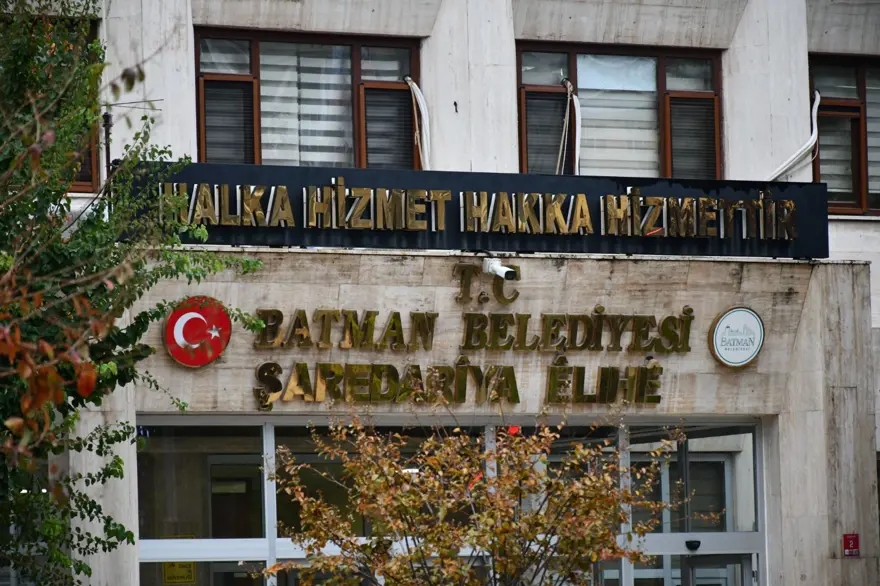 3 belediyeye kayyum: DEM Parti grup toplantısı Mardin'de 2