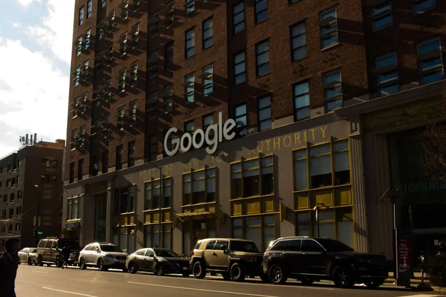 Google ChatGPT'ye rakip yapay zekalı sohbet robotu Bard'ı test kullanımına açtı 3 Google ChatGPT'ye rakip yapay zekalı sohbet robotu Bard'ı test kullanımına açtı 3