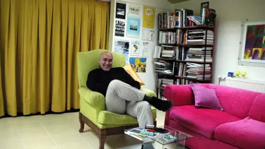 Koku ve fotoğrafla hayatını güzelleştiren adam