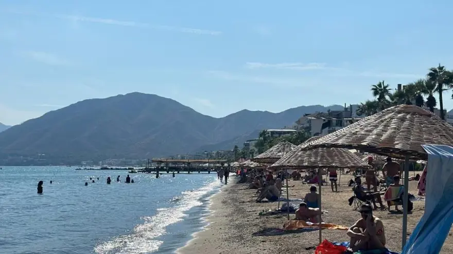 Okullar açıldı, plajlar turistlere kaldı 3
