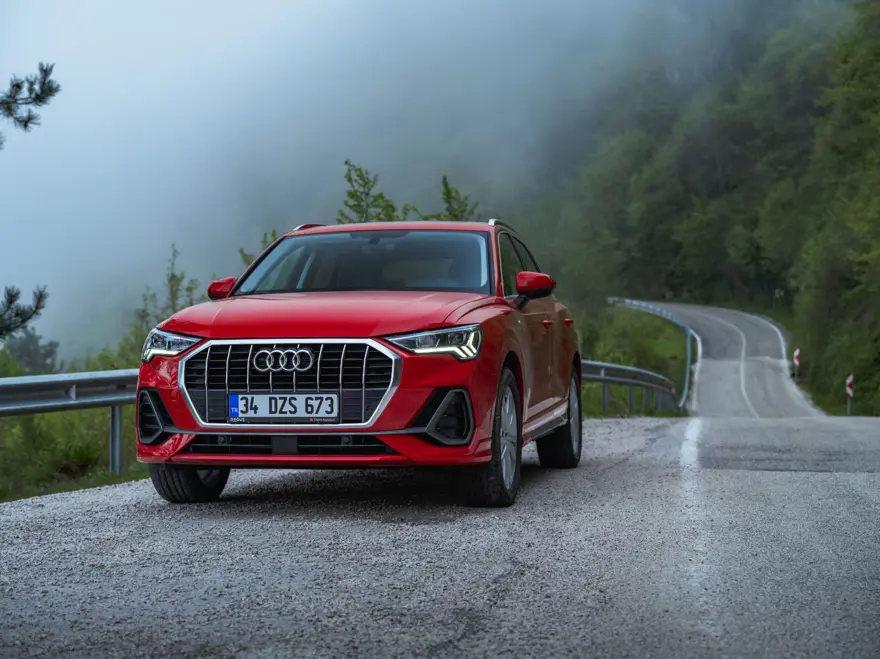 OTOMOBİL TESTİ: Tüm ayrıntılarıyla yenilenen Audi Q3 9