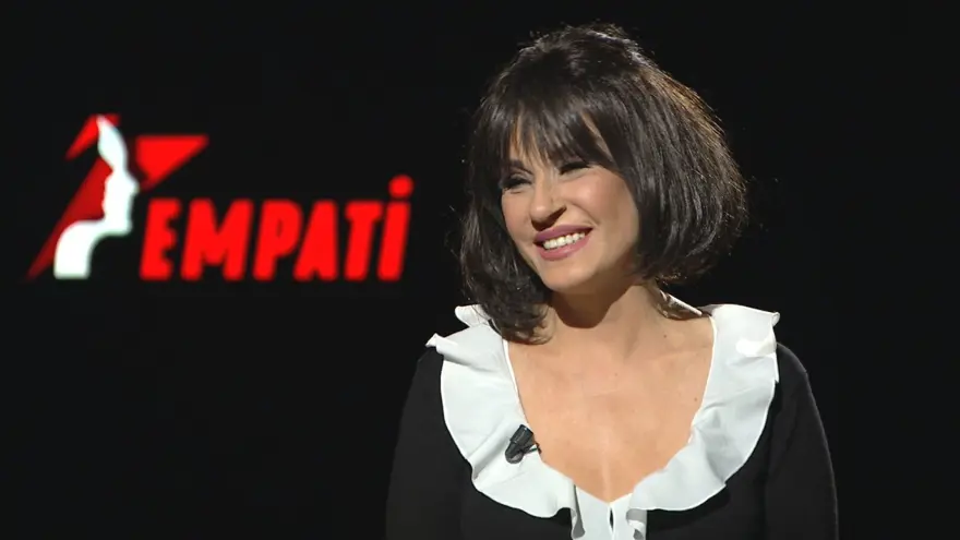 Empati'nin konuğu Ayşegül Aldinç: Atilla Özdemiroğlu beni mahkemeye verebilirdi 