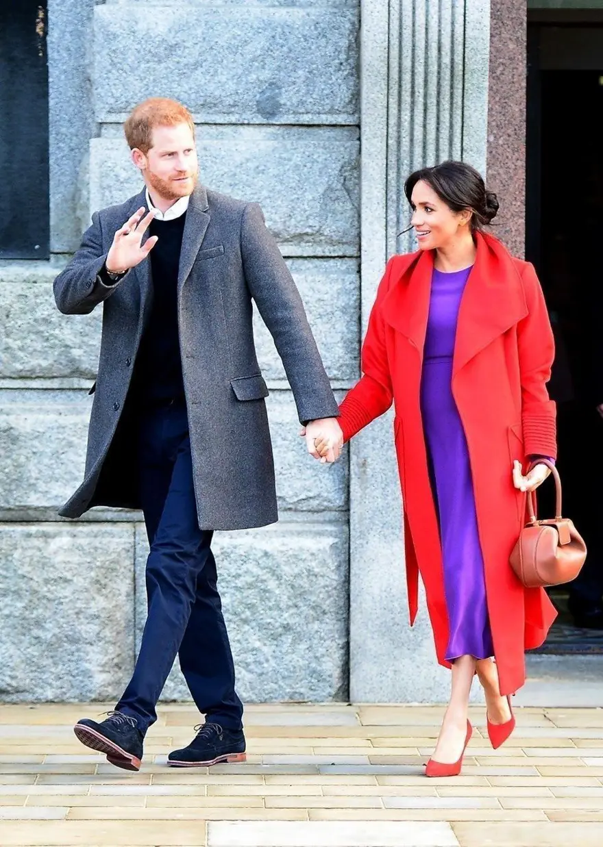 Meghan Markle ve Prens Harry bebek hediyesi yerine bağış istiyor 4